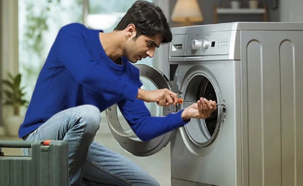 Washing machine repair technician in Delhi